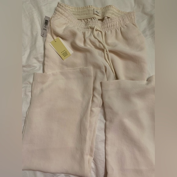 Aritzia brand new pants - Picture 6 of 6